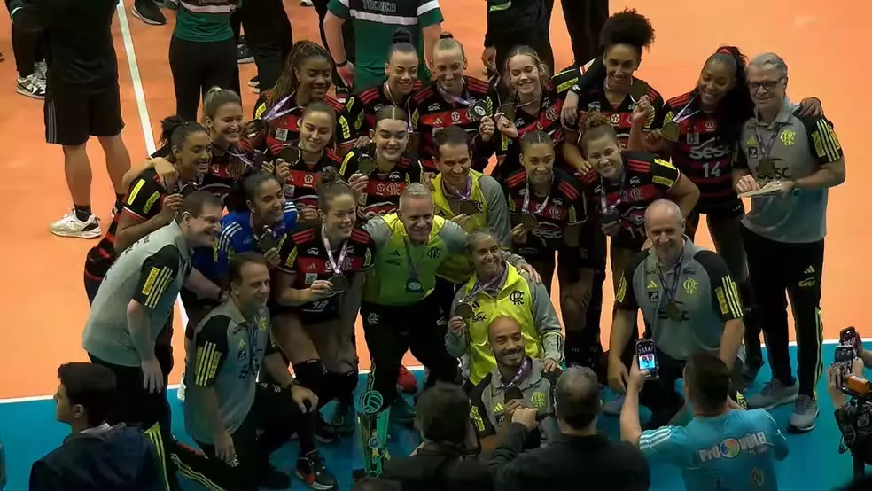 Com Jussara no elenco, Sesc-Flamengo vence o Minas e é campeão da Copa Nacional de Clubes